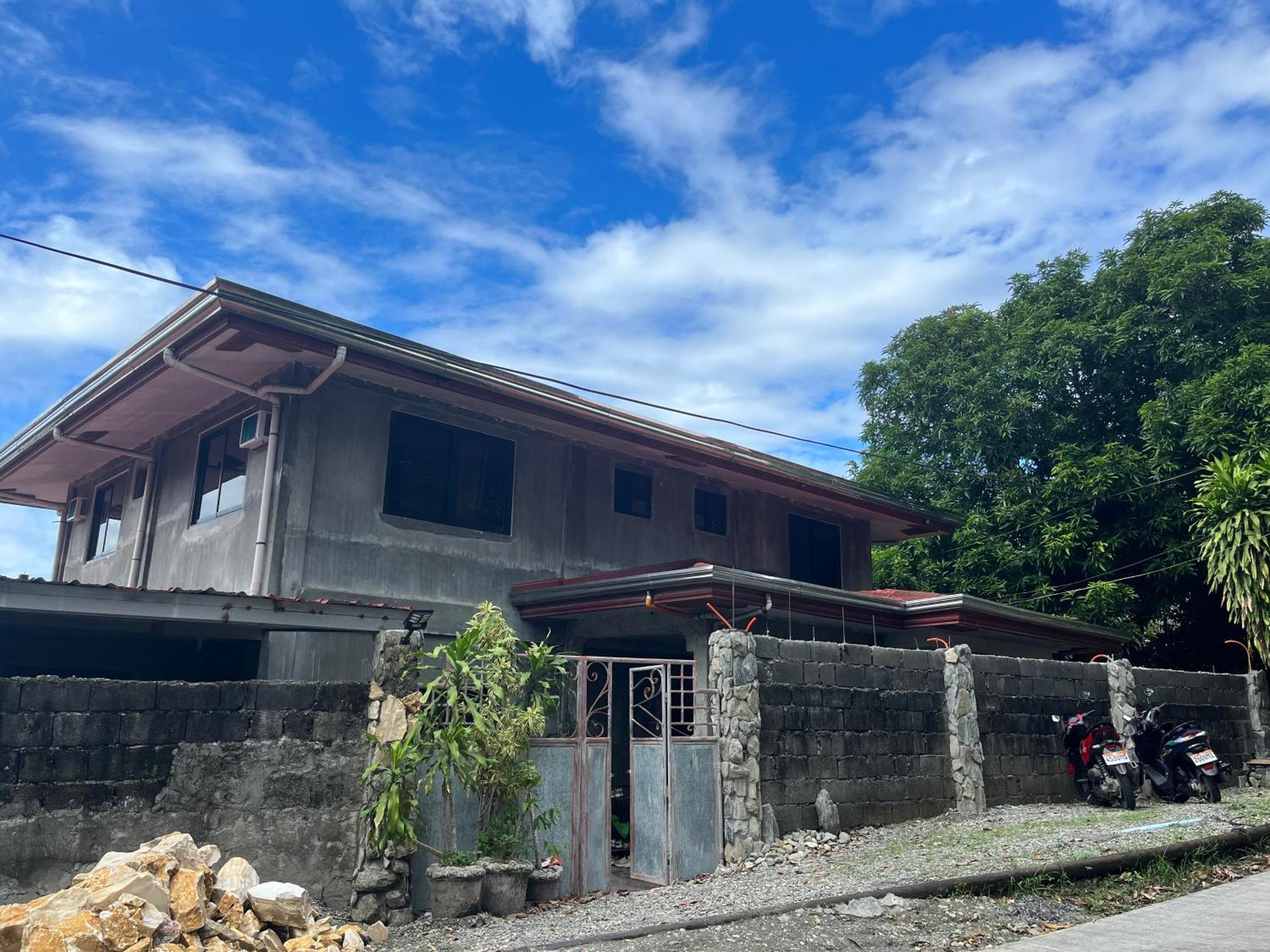 Uncharted Hostel Puerto Galera Exterior photo